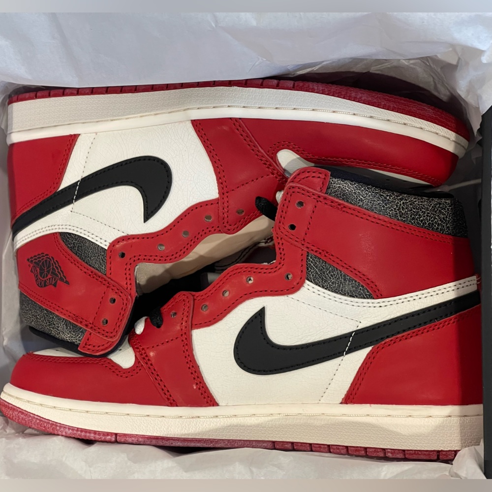 Air Jordan 1 Chicago Lost and Found